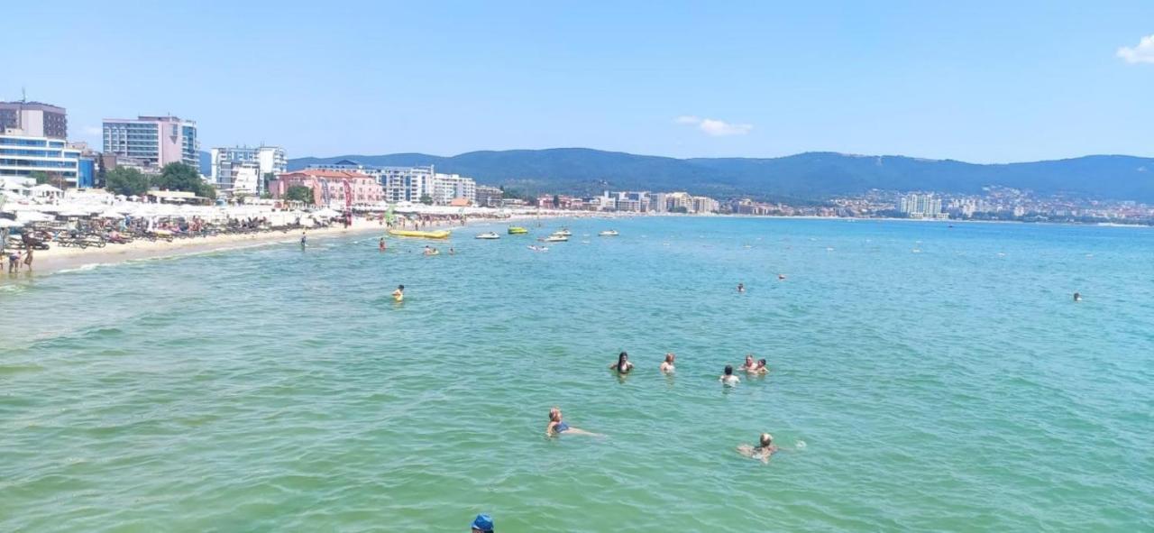 Yves 2 Bed Apart At Sun Village Sunny Beach Not Far Away From The Sea Bagian luar foto